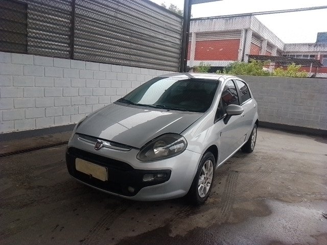 Fiat Punto Attractive 1.4 Flex Manual 2015/2016 – Funcionando