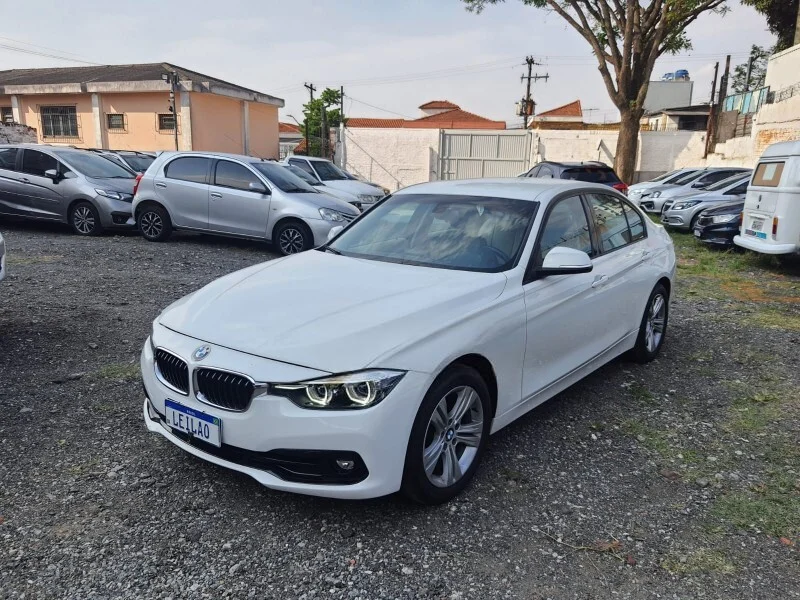 BMW 320i ActiveFlex 2018 - Funcionando