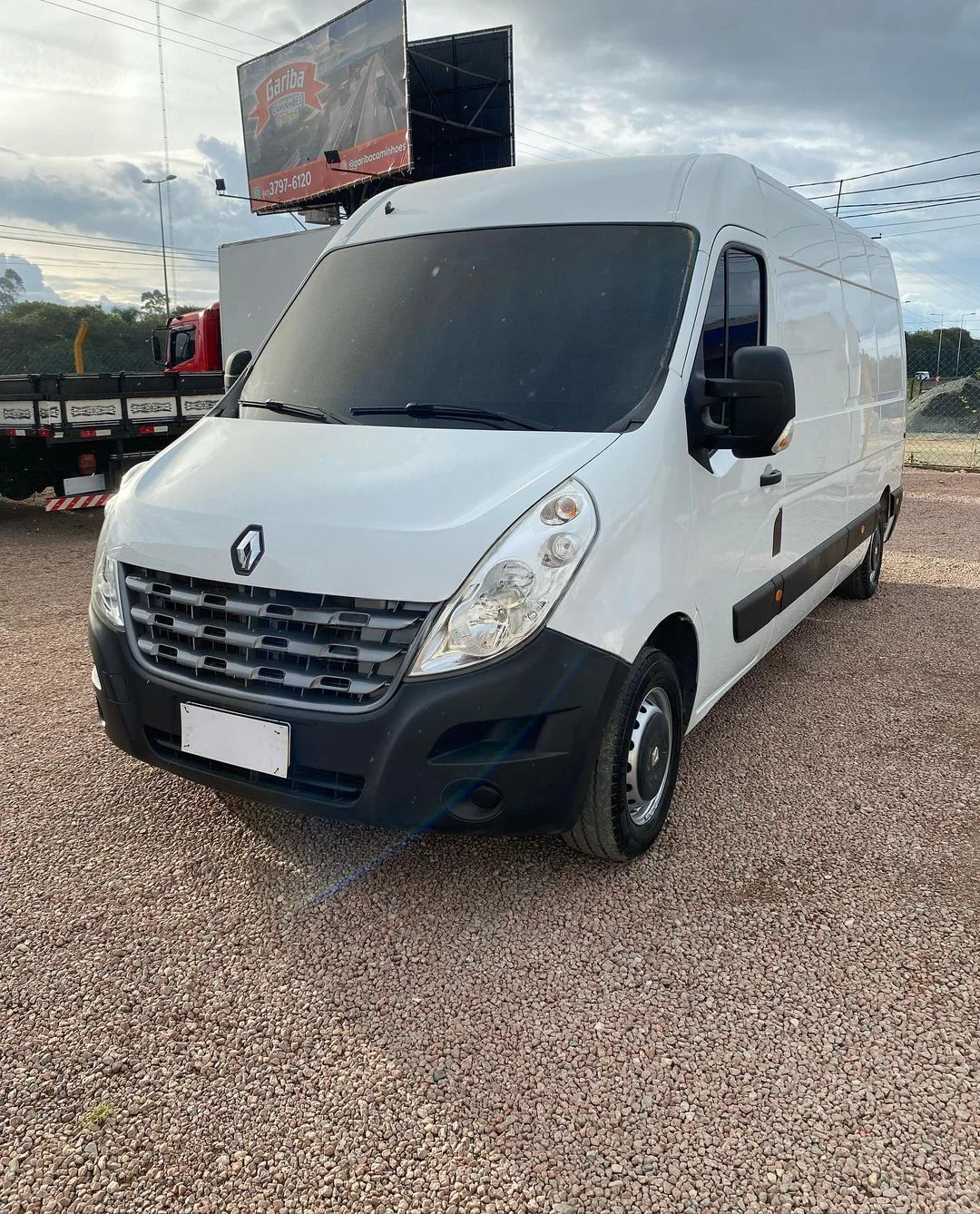 RENAULT MASTER LOJA MÓVEL 2020 - FUNC.
