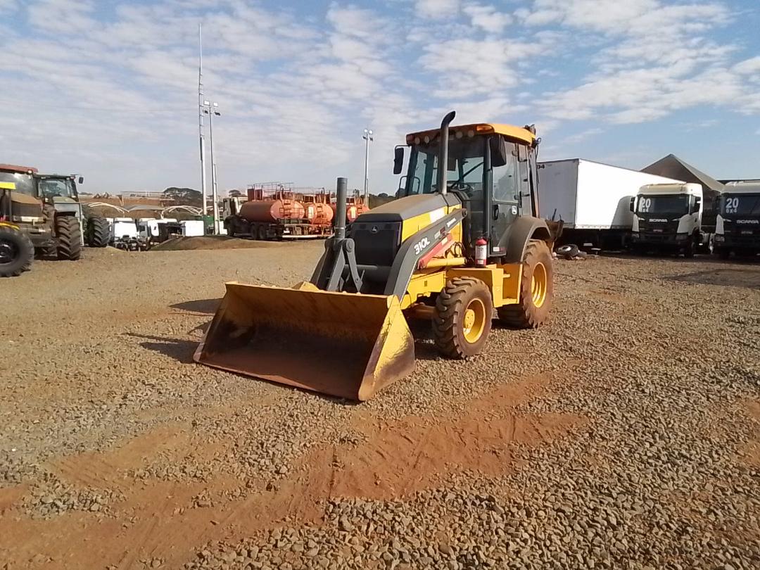 Retroescavadeira John Deere 310L 2019 - Funcionando