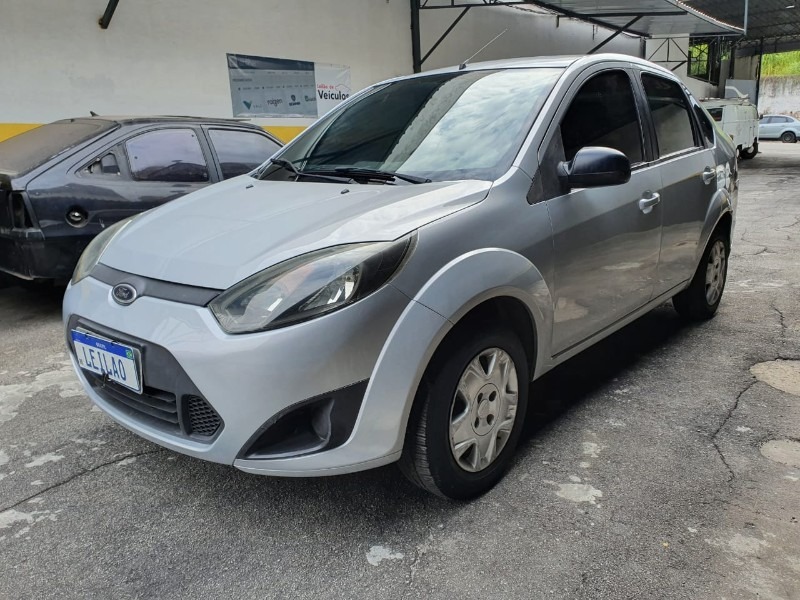 FORD – FIESTA SEDAN | 2013/2014 | FLEX (ÁLCOOL/GASOLINA) | PRATA – FUNCIONANDO